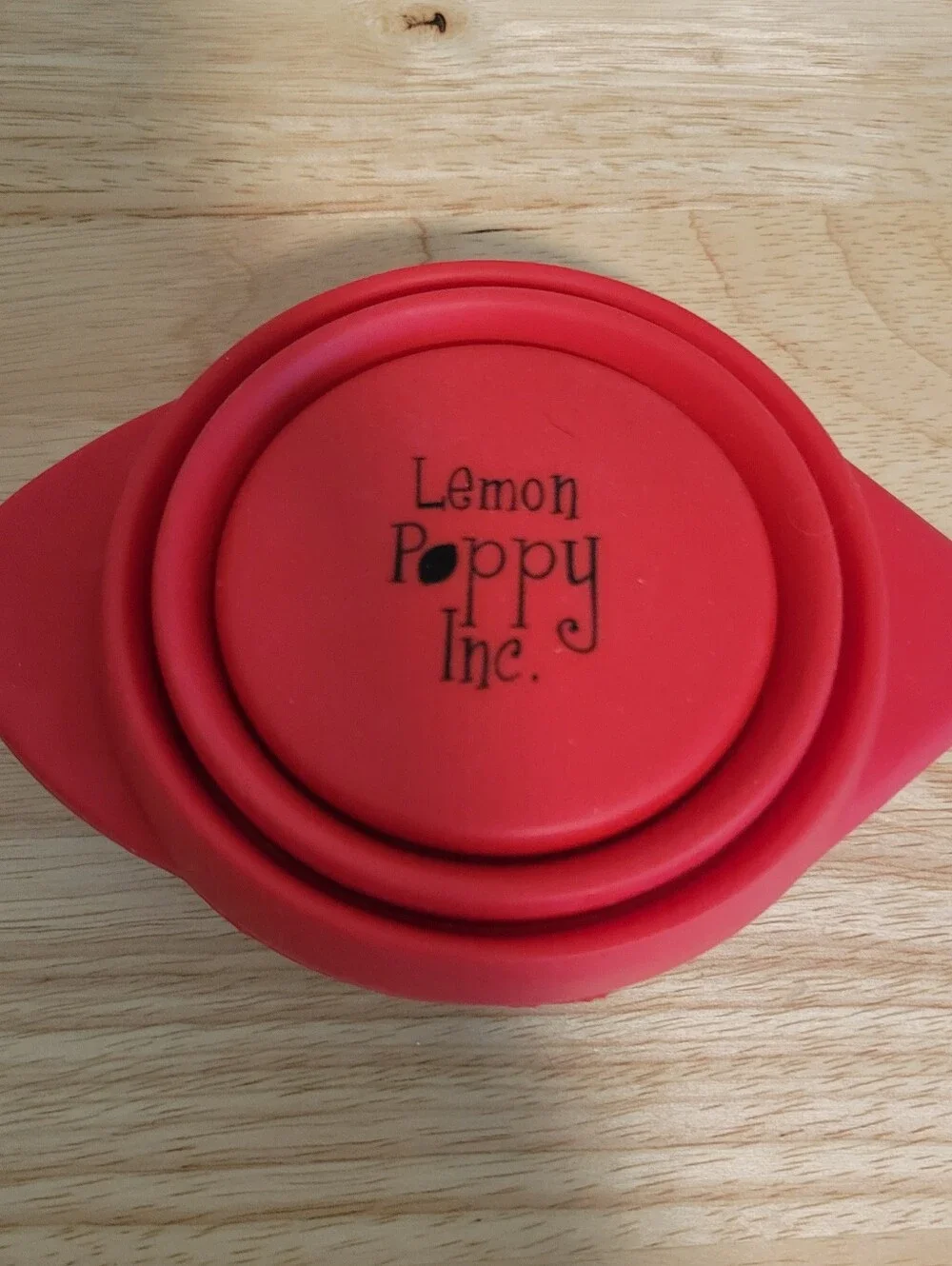 Lemon Poppy Inc. Collapsible Silicone Measuring Cups